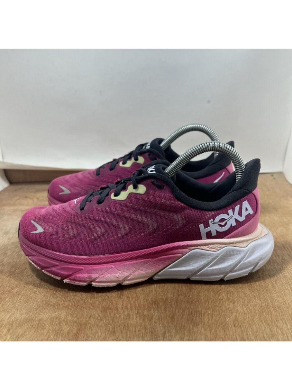 Hoka One One Arahi 6 Women's Size 7 Pink Walking Running Sneakers - Picture 3 of 9